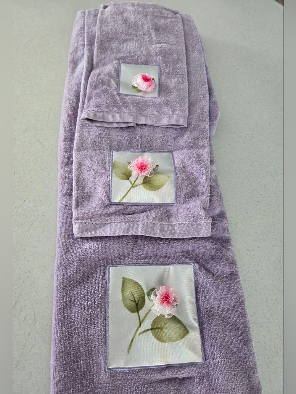 NWT  Lilac Towel Set